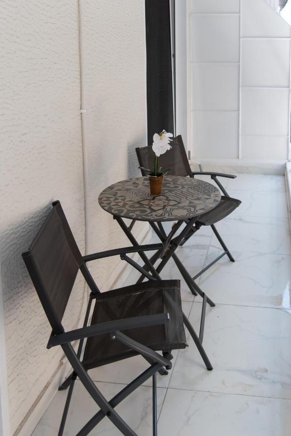 Medluxe Comfort Apartment Афины Экстерьер фото